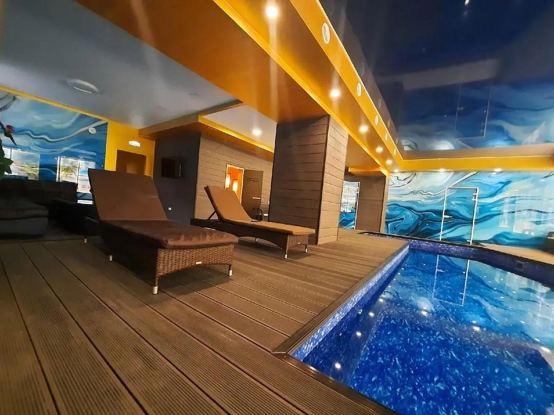 Бассейн — Апарт-отель «Отель Victoria Spa», Златоуст