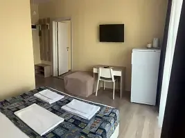 Трёхместный номер Стандарт с 2 комнатами с балконом, Отель Белый Лотос, Кучугуры