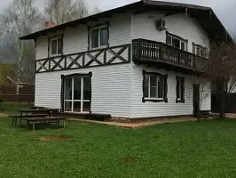 Коттедж с 5 комнатами с балконом, Отель Ранчо, Яхрома