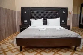 Четырёхместный люкс с 2 комнатами, Гостиница Елизавета, Ленинградская