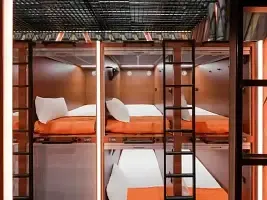 Капсула без окна (верхняя), Хостел GettSleep SVO терминал B общая зона, Москва