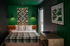 Barn House Green & Gray с видом на горы, Отель Горная деревня Воздух, Шерегеш