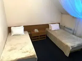 Кровать в общем номере, Отель Люкс, Кодинск