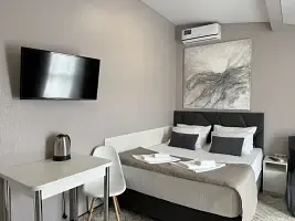 Двухместный номер Comfort с балконом (двуспальная кровать), Апарт-отель Вилла Бриз, Якорная щель
