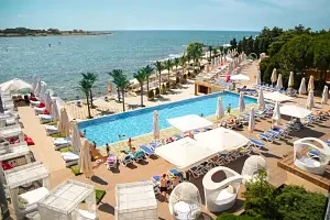 Бассейн — Отель «Водно-спортивная база Яхт-клуб Юг», Севастополь