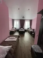 Четырёхместный номер Classic, Отель ЮксOйл, Грань