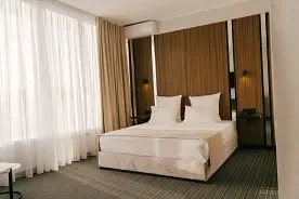 Семейный номер Comfort с балконом и с видом на город, Отель Евро Отель, Орск