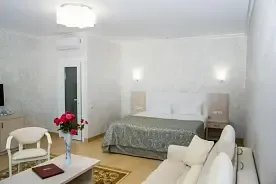 Двухместный номер Deluxe (двуспальная кровать), Отель Villaggio, Анапа