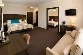 Люкс семейный двухкомнатный, Отель Мигал, Мамайка