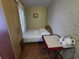 Коттедж c 1 комнатой с видом на внутренний двор, Гостиница Глициния, Саки