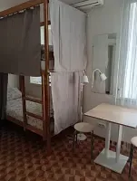 Кровать в общем номере (женский номер) с видом на город, Хостел Песочная бухта, Севастополь