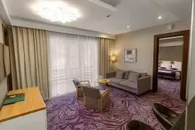 Апартаменты с балконом и с красивым видом из окна, Отель Forrest Terrace Hotel, Алагирский район