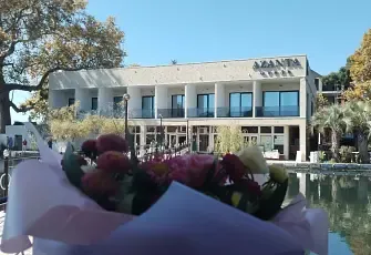 Отель Azanta
