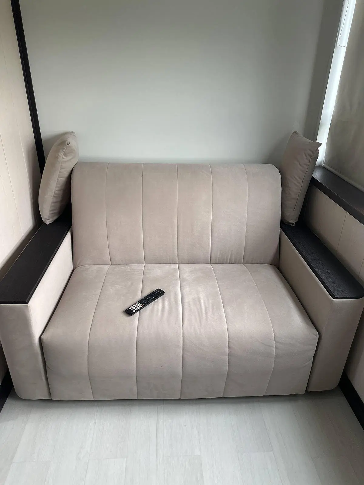 Квартира-студия, 30 м², 2 кровати (Авиаторов Балтики, 17), Ленинградская область: фото 2