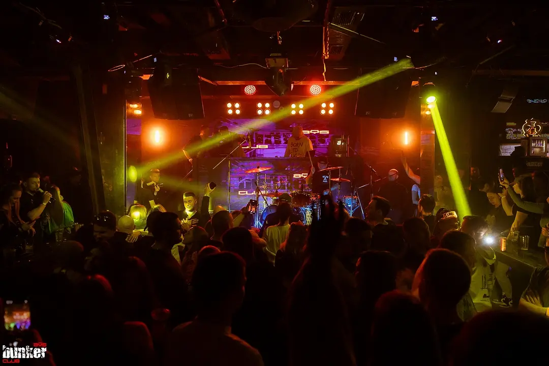 Ночной клуб — Отель «AYS Club», Шерегеш