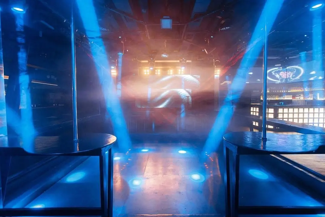 Ночной клуб — Отель «AYS Club», Шерегеш