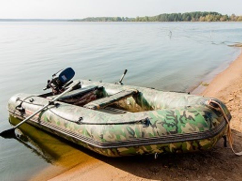 Резиновая лодка с мотором