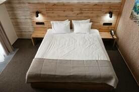 Стандарт с одной двуспальной кроватью, Загородный комплекс Alpen Park, Тольятти