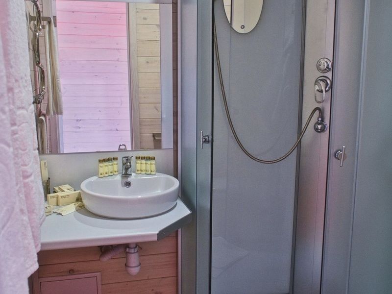 Бунгало 4-местный 2-комнатный (Бунгало 1)