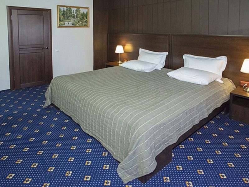 Люкс 2-местный 2-комнатный (корпус Югославский)