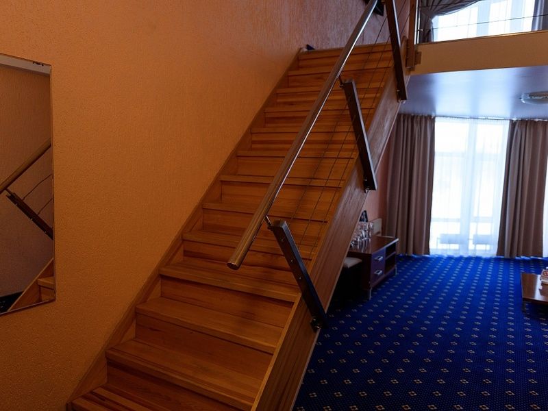 Люкс 2-местный 2-уровневый с видом на озеро (корпус Алира Пэлас)