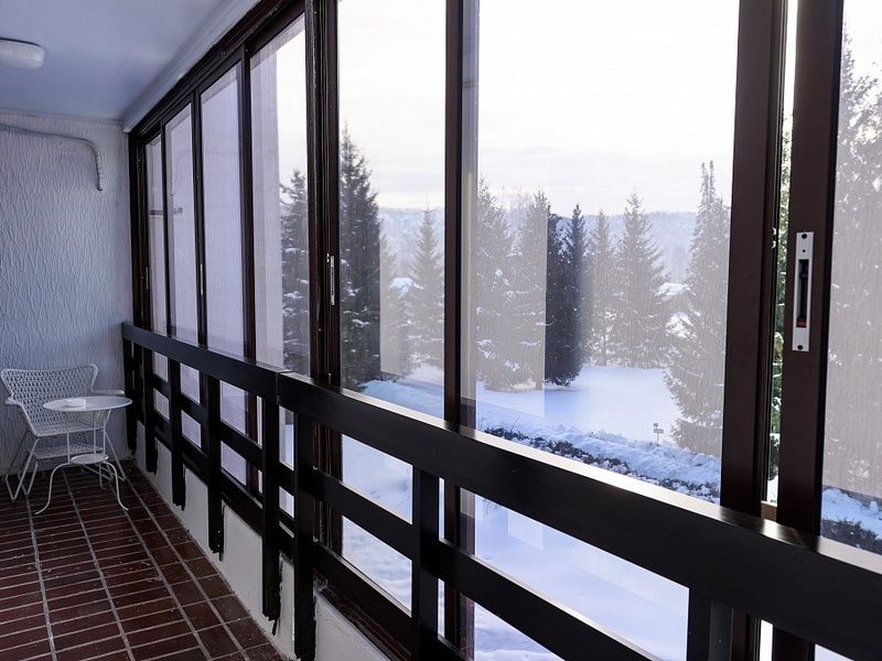 Люкс 2-местный 2-комнатный с видом на озеро (корпус Югославский)