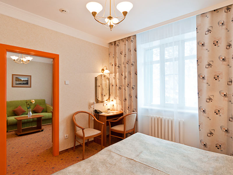 Джуниор сюит семейный 2 комнатный (4)