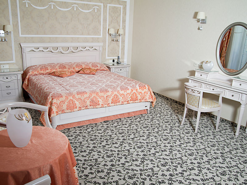 Сюит 2-местный 3 комнатный №601