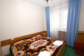 Стандарт 2-местный с раздельными кроватями  в корпусе 3, Гостиничный комплекс Снежинка, Домбай