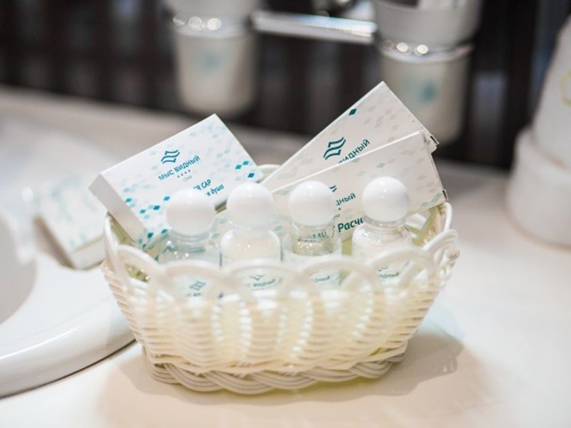 ОЛИМП Люкс трехкомнатный двухместный с балконом № 802 72 кв.м. Сюит_косметичка