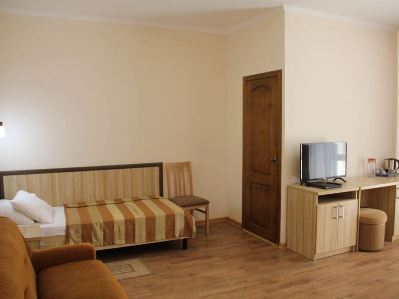 Семейный 3-местный