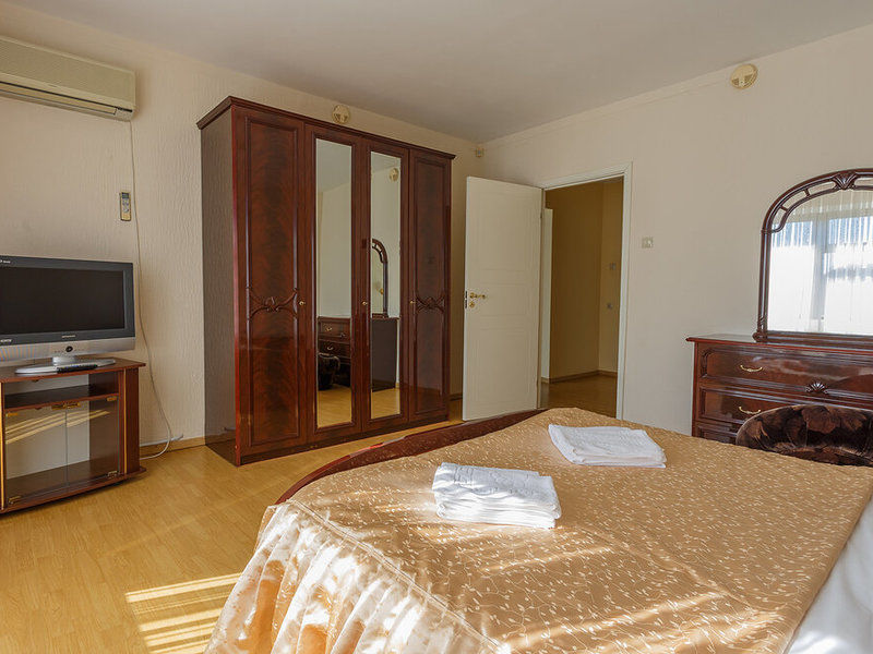 Коттедж 8 местный корпус 7