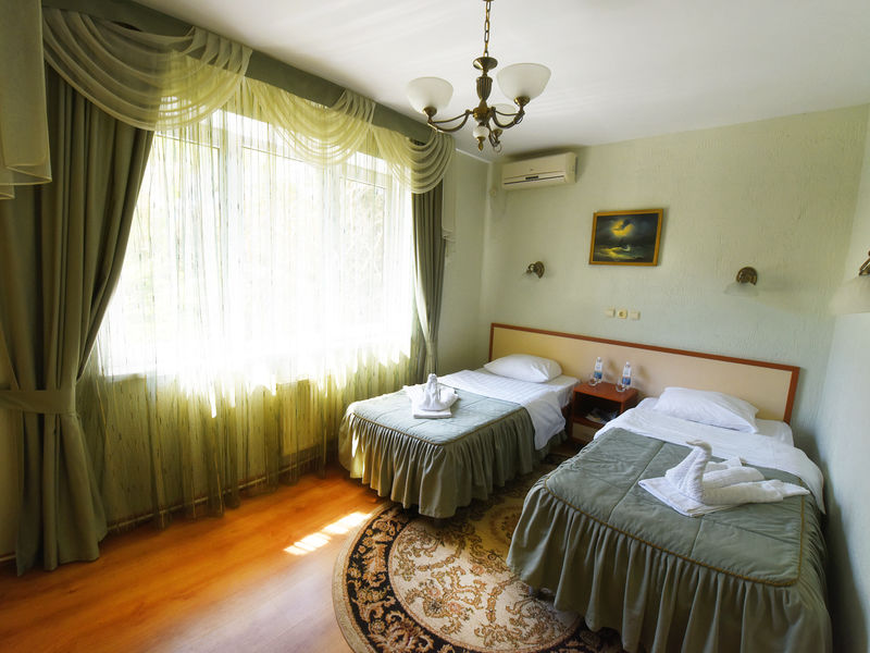 Стандарт Семейный 4-местный 2-комнатный в коттеджах