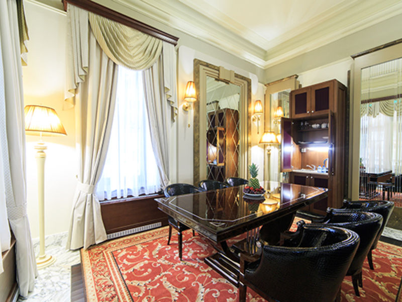 Люкс Люкс коттедж 4-местный 4-комнатный