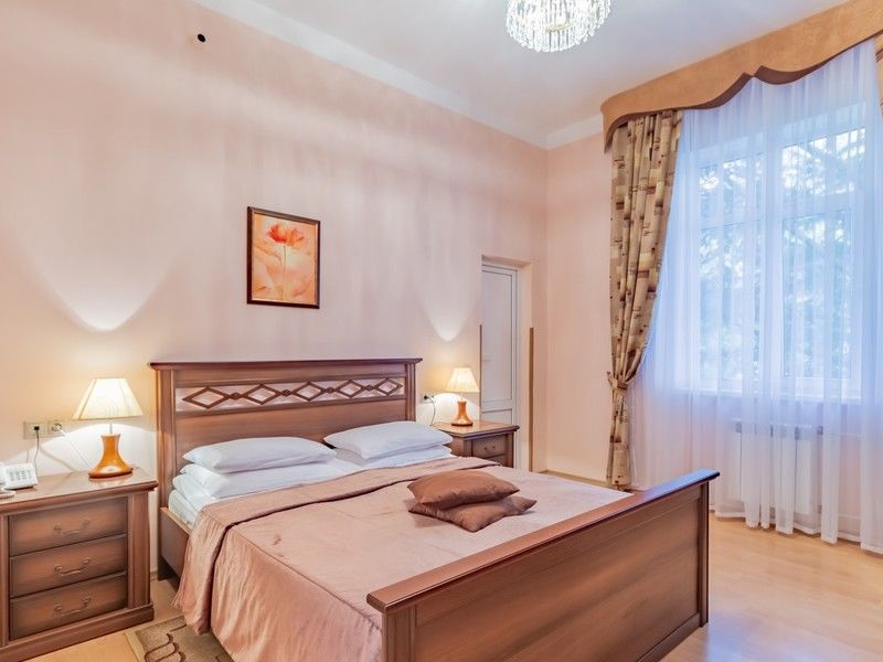 Люкс 2-местный центральный 5-9 этаж