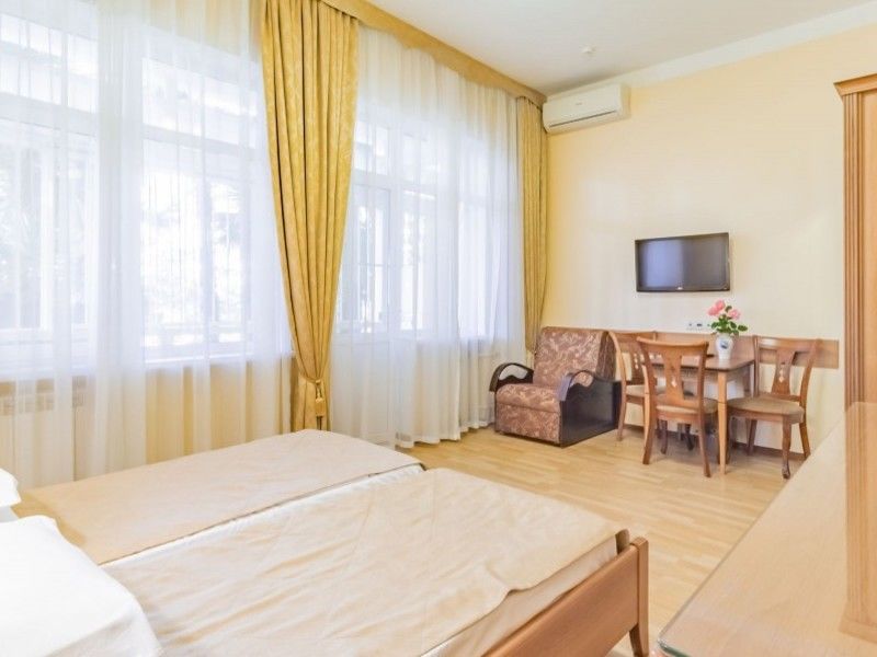 Стандарт 2-местный (2-4 этаж) TWIN/DOUBLE