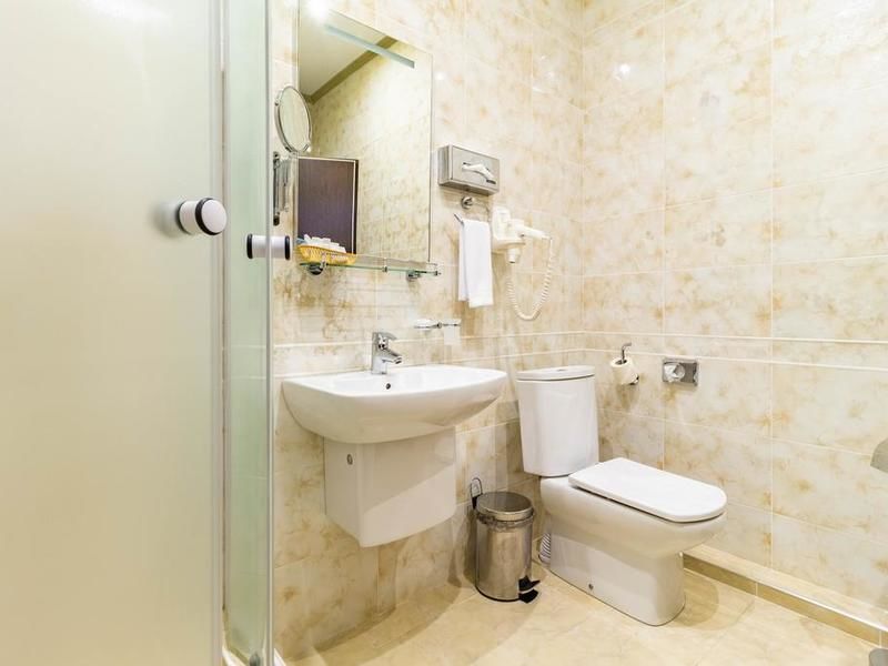 Сюит 2-местный 3-комнатный+