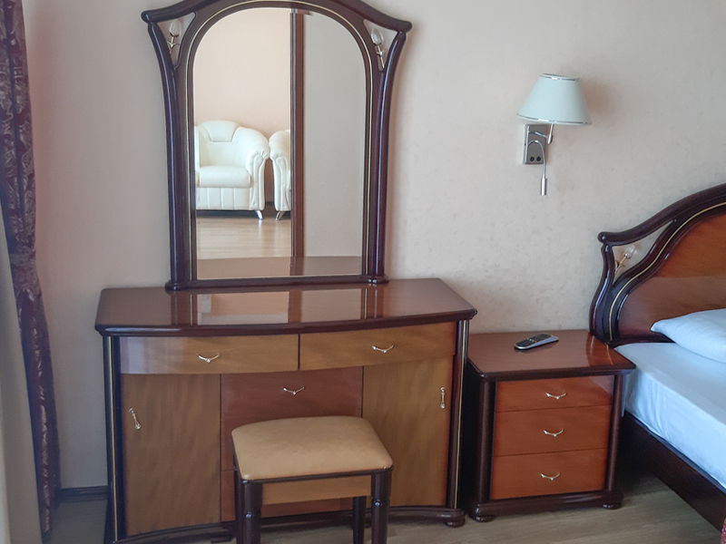 Люкс 2-местный 2-комнатный с джакузи