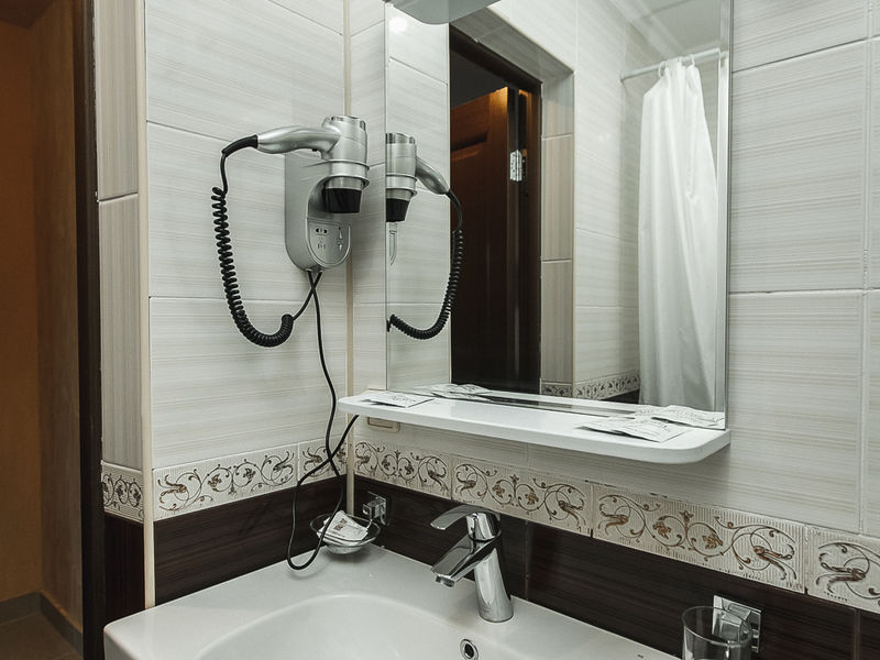 Стандарт 2-местный 1-комнатный с балконом с видом на море (корпус А)