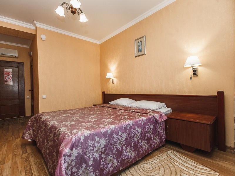 Стандарт 2-местный 1-комнатный с балконом с видом на море (корпус В)