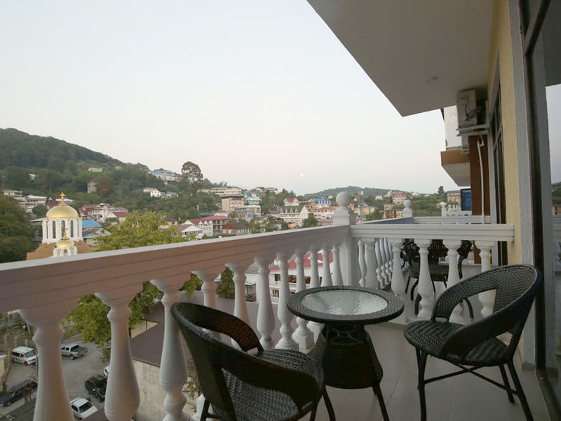 Стандарт 2-местный 1-комнатный с балконом, вид горы (корпус Атола)