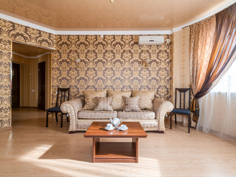 Люкс 2-местный 2-комнатный (с балконом)