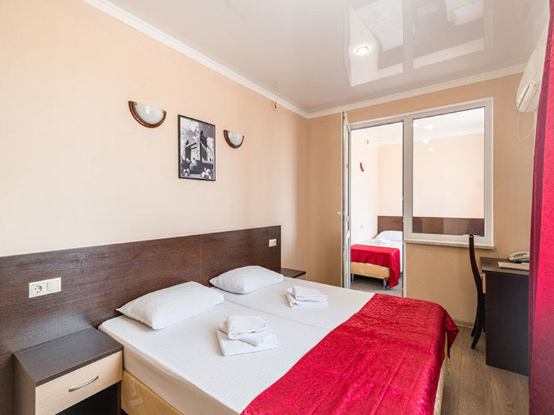 Стандартный 4-местный 2-комнатный (без балкона)