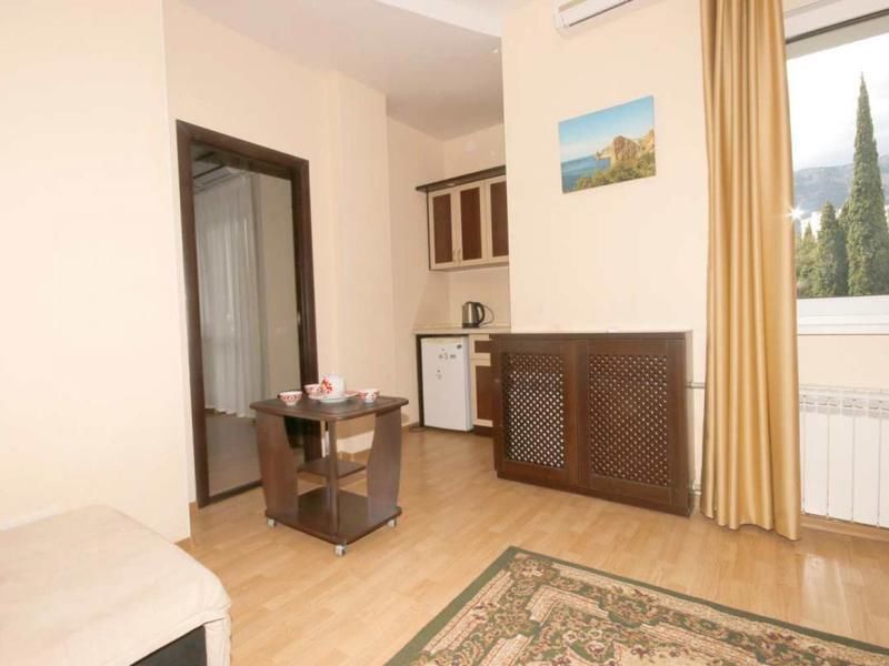 Люкс 2-местный 2-комнатный (корпус 7)