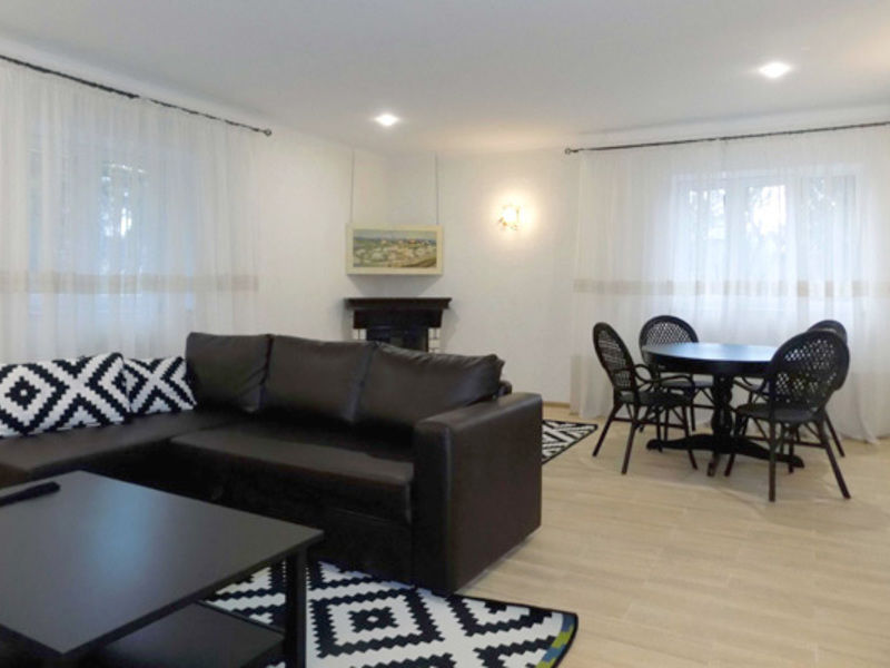 Коттедж Белый Дом 6-местный