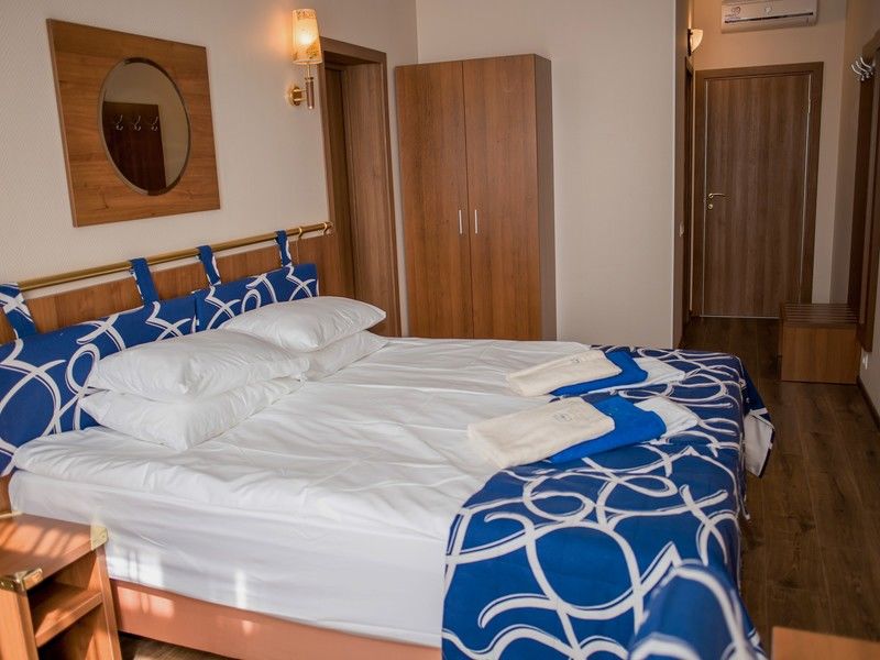 Совмещенный 4-местный 2-комнатный корпус 8