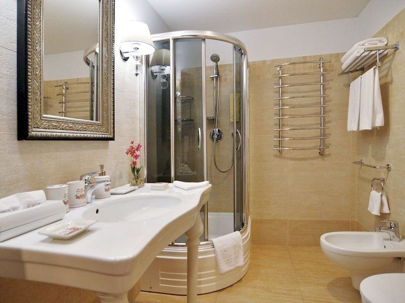 Де Люкс 2-местный санузел