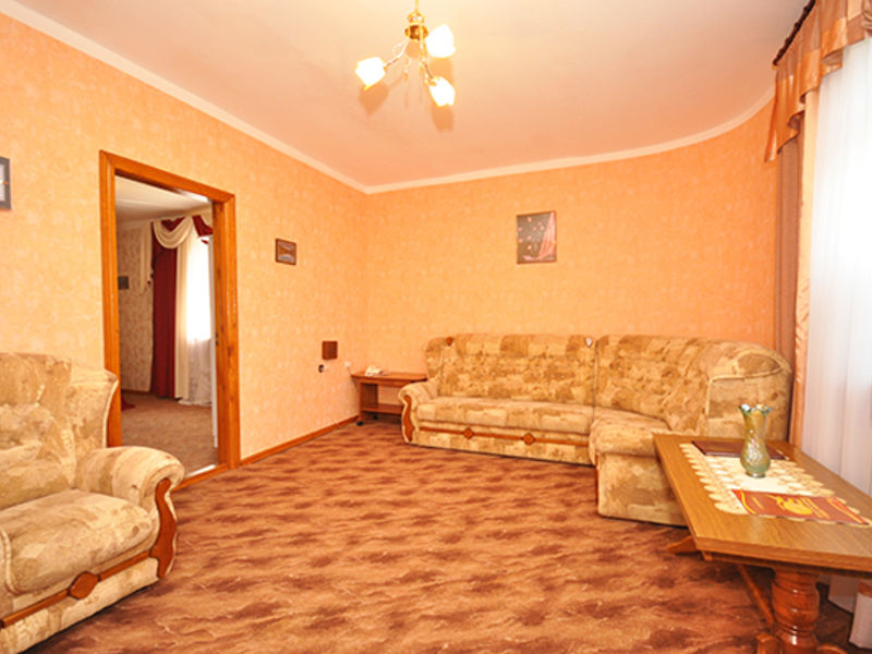 Люкс 2-местный 2-комнатный коттедж №9