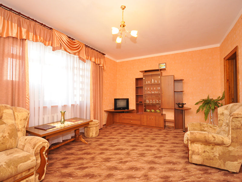 Люкс 2-местный 2-комнатный коттедж №9