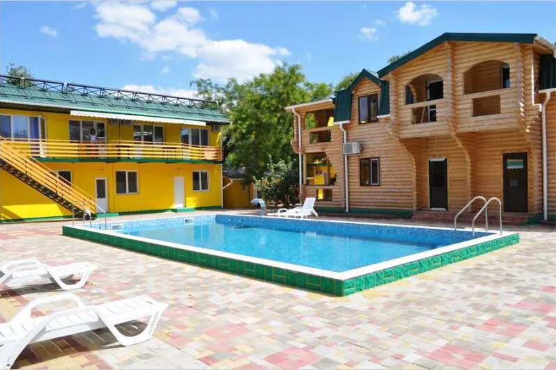 VIP-дворик и открытый бассейн | Прометей плюс ВВ, Крым